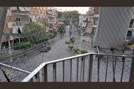Apartamento à venda com 80m², 2 quartos e 1 vaga Apartamento à venda com 80m², 2 quartos e 1 vagaVaranda