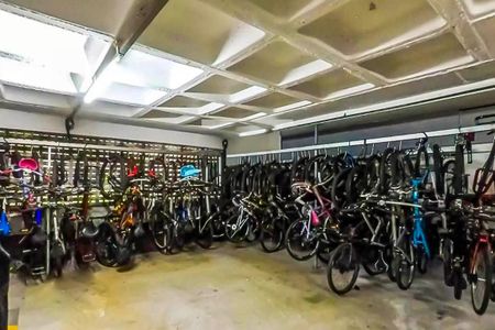 Apartamento à venda com 65m², 3 quartos e 1 vaga Apartamento à venda com 65m², 3 quartos e 1 vagaBicicletario