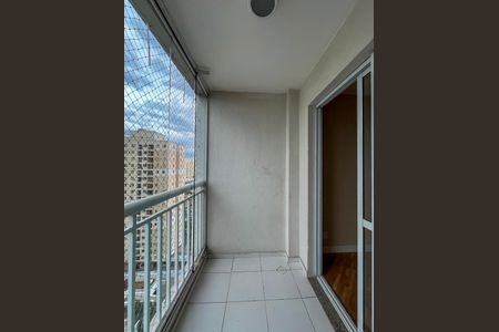 Apartamento à venda com 65m², 3 quartos e 1 vaga Apartamento à venda com 65m², 3 quartos e 1 vagaSacada