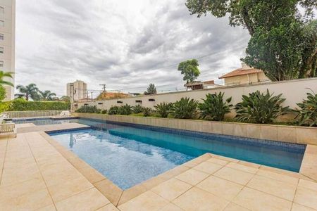 Apartamento à venda com 65m², 3 quartos e 1 vaga Apartamento à venda com 65m², 3 quartos e 1 vagaPiscina
