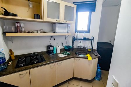 Apartamento para alugar com 75m², 2 quartos e 1 vaga Apartamento para alugar com 75m², 2 quartos e 1 vagaCozinha - Armários
