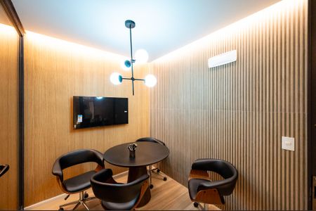 Studio para alugar com 29m², 1 quarto e sem vaga Studio para alugar com 29m², 1 quarto e sem vagaSala de Reunião