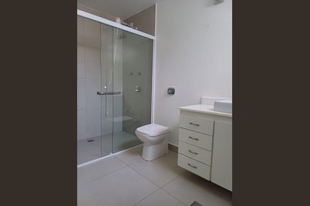 Casa para alugar com 270m², 3 quartos e 3 vagas Casa para alugar com 270m², 3 quartos e 3 vagasBanheiro
