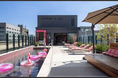 Studio para alugar com 20m², 1 quarto e sem vaga Studio para alugar com 20m², 1 quarto e sem vagaPiscina