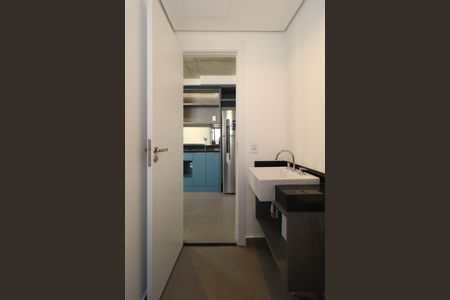 Banheiro de kitnet/studio à venda com 1 quarto, 20m² em Cerqueira César, São Paulo