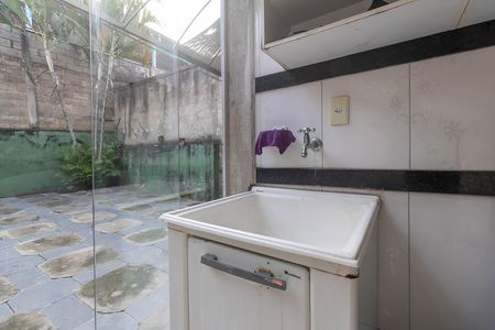 Casa para alugar com 220m², 4 quartos e 2 vagas Casa para alugar com 220m², 4 quartos e 2 vagasÁrea de Serviço