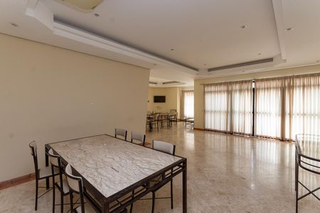 Apartamento à venda com 117m², 4 quartos e 2 vagas Apartamento à venda com 117m², 4 quartos e 2 vagasÁrea Comum