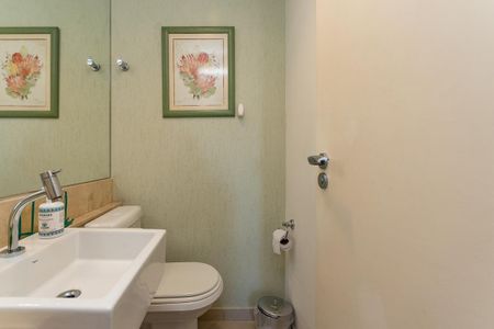 Apartamento à venda com 117m², 4 quartos e 2 vagas Apartamento à venda com 117m², 4 quartos e 2 vagasLavabo