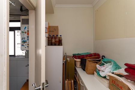 Apartamento à venda com 117m², 4 quartos e 2 vagas Apartamento à venda com 117m², 4 quartos e 2 vagasÁrea de Serviço