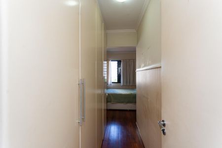 Apartamento à venda com 117m², 4 quartos e 2 vagas Apartamento à venda com 117m², 4 quartos e 2 vagasQuarto 2 Suíte