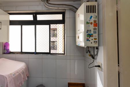 Apartamento à venda com 117m², 4 quartos e 2 vagas Apartamento à venda com 117m², 4 quartos e 2 vagasÁrea de Serviço