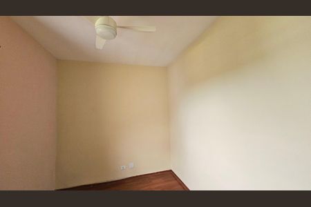 Casa de condomínio à venda com 131m², 3 quartos e 2 vagas