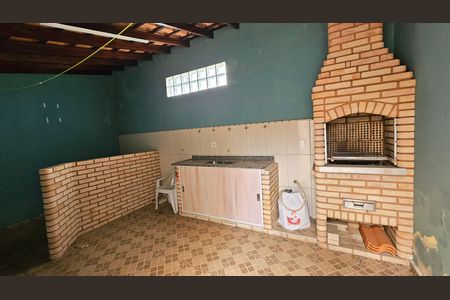 Casa de condomínio à venda com 131m², 3 quartos e 2 vagas