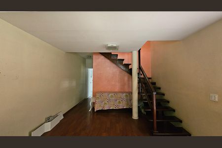 Casa de condomínio à venda com 131m², 3 quartos e 2 vagas