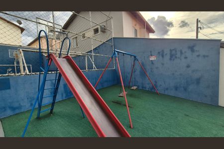 Casa de condomínio à venda com 131m², 3 quartos e 2 vagas