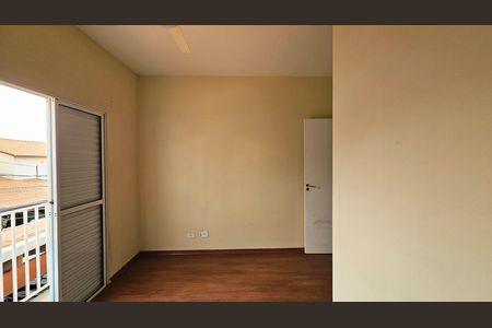 Casa de condomínio à venda com 131m², 3 quartos e 2 vagas