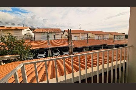 Casa de condomínio à venda com 131m², 3 quartos e 2 vagas