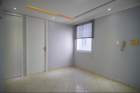Sala de apartamento para alugar com 2 quartos, 60m² em Rio dos Sinos, São Leopoldo