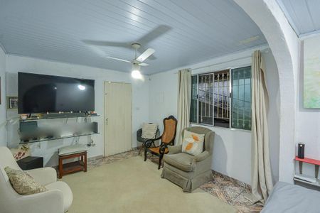 Casa à venda com 250m², 2 quartos e 2 vagas