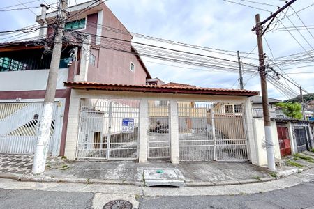 Casa para alugar com 84m², 2 quartos e 1 vagaFachada com Plaquinha