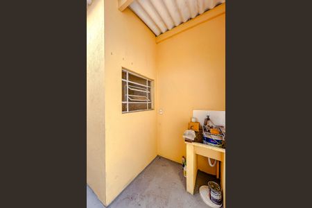 Casa para alugar com 84m², 2 quartos e 1 vagaÁrea de Serviço