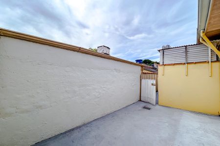 Casa para alugar com 84m², 2 quartos e 1 vagaÁrea externa