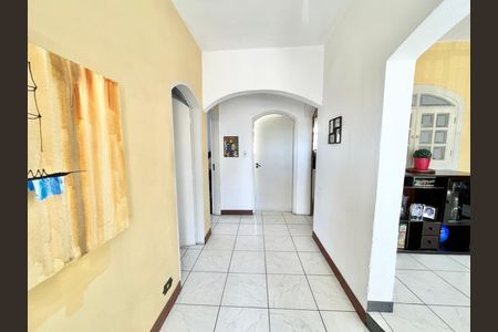 Casa à venda com 240m², 4 quartos e 10 vagas Casa à venda com 240m², 4 quartos e 10 vagasSala 2 Casa B