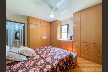 Casa à venda com 125m², 3 quartos e 2 vagasQuarto 1