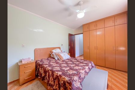 Casa à venda com 125m², 3 quartos e 2 vagasQuarto 1