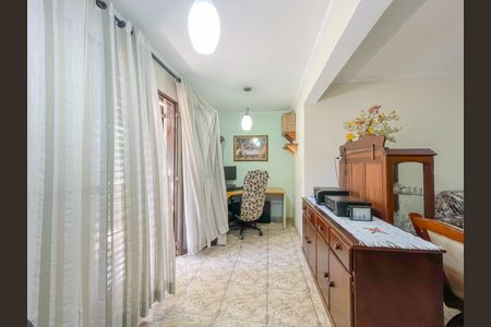 Casa à venda com 125m², 3 quartos e 2 vagasSala