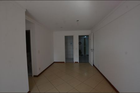 Sala de apartamento à venda com 3 quartos, 78m² em Jardim Sulacap, Rio de Janeiro