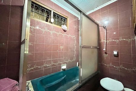 Casa para alugar com 177m², 5 quartos e 2 vagas Casa para alugar com 177m², 5 quartos e 2 vagasBanheiro da Suíte