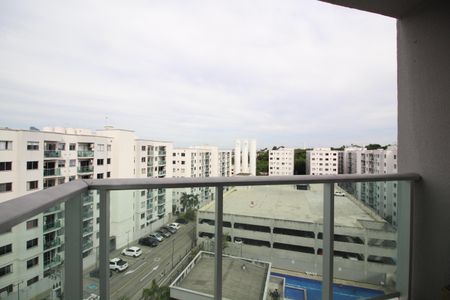 Sala - Varanda de apartamento para alugar com 2 quartos, 46m² em Pechincha, Rio de Janeiro