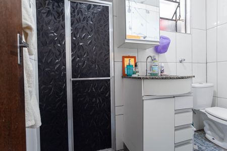 Apartamento à venda com 68m², 2 quartos e 1 vaga Apartamento à venda com 68m², 2 quartos e 1 vagaBanheiro social