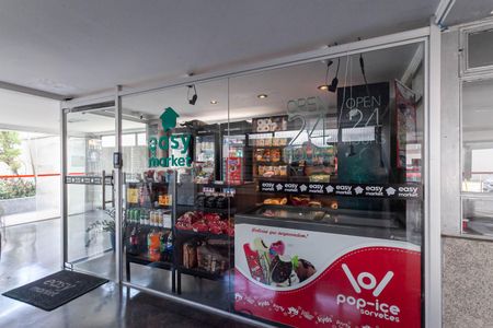 Apartamento à venda com 68m², 2 quartos e 1 vaga Apartamento à venda com 68m², 2 quartos e 1 vagaHall social