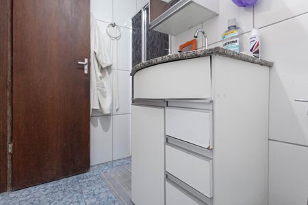 Apartamento à venda com 68m², 2 quartos e 1 vaga Apartamento à venda com 68m², 2 quartos e 1 vagaBanheiro social