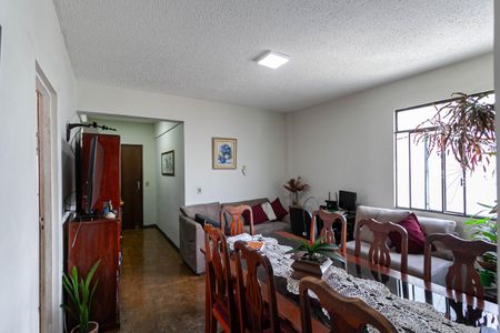 Apartamento à venda com 68m², 2 quartos e 1 vaga Apartamento à venda com 68m², 2 quartos e 1 vagaSala