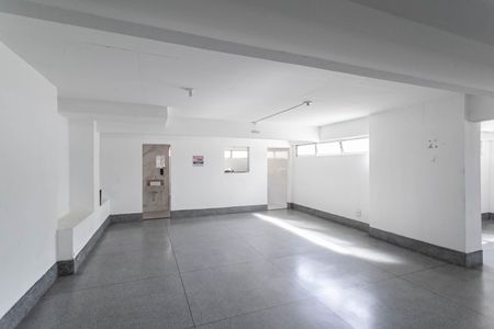 Apartamento à venda com 68m², 2 quartos e 1 vaga Apartamento à venda com 68m², 2 quartos e 1 vagaÁrea comum - Salão de festas
