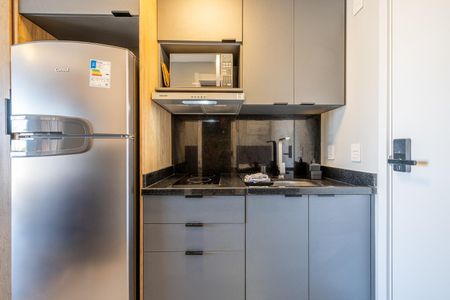 Cozinha de kitnet/studio para alugar com 1 quarto, 26m² em Boa Vista, Porto Alegre