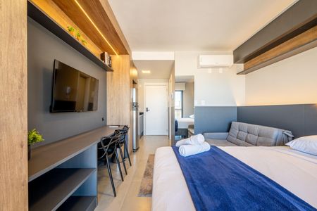 Quarto de kitnet/studio para alugar com 1 quarto, 26m² em Boa Vista, Porto Alegre