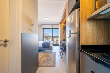 Cozinha de kitnet/studio para alugar com 1 quarto, 26m² em Boa Vista, Porto Alegre