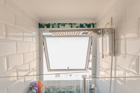 Apartamento à venda com 42m², 2 quartos e sem vagaBanheiro