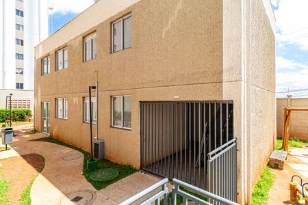 Apartamento à venda com 42m², 2 quartos e sem vagaÁrea comum