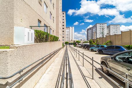 Apartamento à venda com 42m², 2 quartos e sem vagaÁrea comum