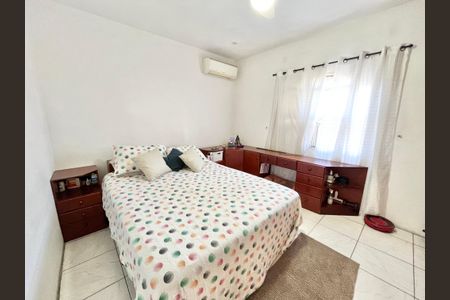 Casa para alugar com 120m², 2 quartos e 3 vagasQuarto 2