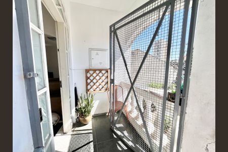 Casa para alugar com 120m², 2 quartos e 3 vagasEntrada