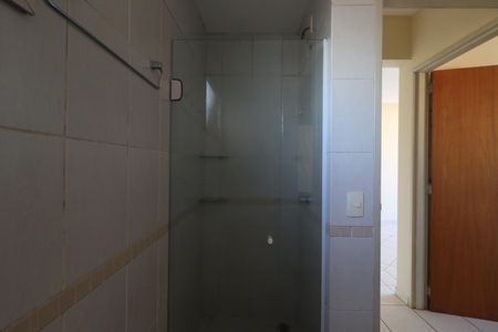 Banheiro de apartamento para alugar com 1 quarto, 50m² em Centro, Ribeirão Preto