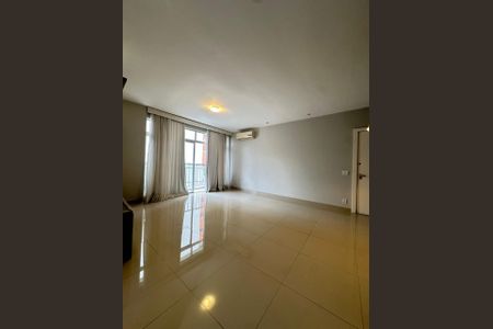 Apartamento para alugar com 107m², 3 quartos e 2 vagas