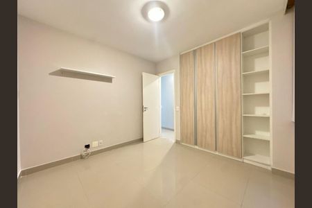 Apartamento para alugar com 107m², 3 quartos e 2 vagas