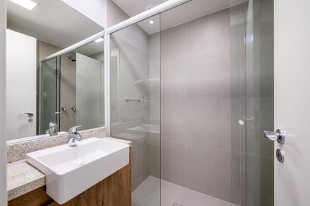 Studio para alugar com 26m², 1 quarto e 1 vaga Studio para alugar com 26m², 1 quarto e 1 vagaBanheiro